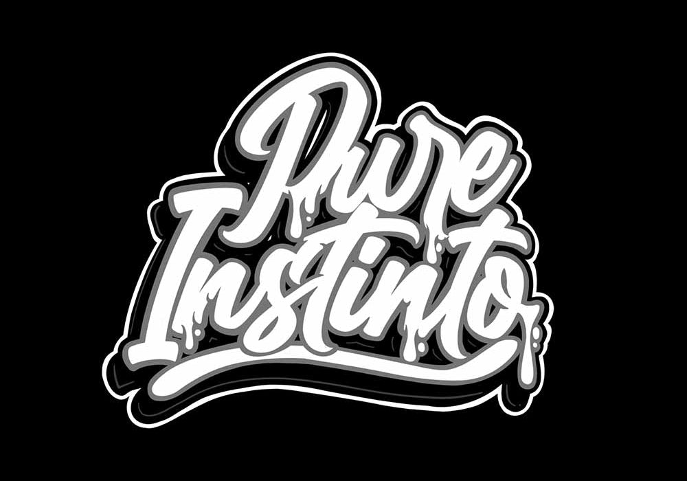 Weißer Text im Graffiti-Stil mit der Aufschrift Puro Instinto mit Tropf-Effekten, schwarz und weiß umrandet, auf schwarzem Hintergrund.