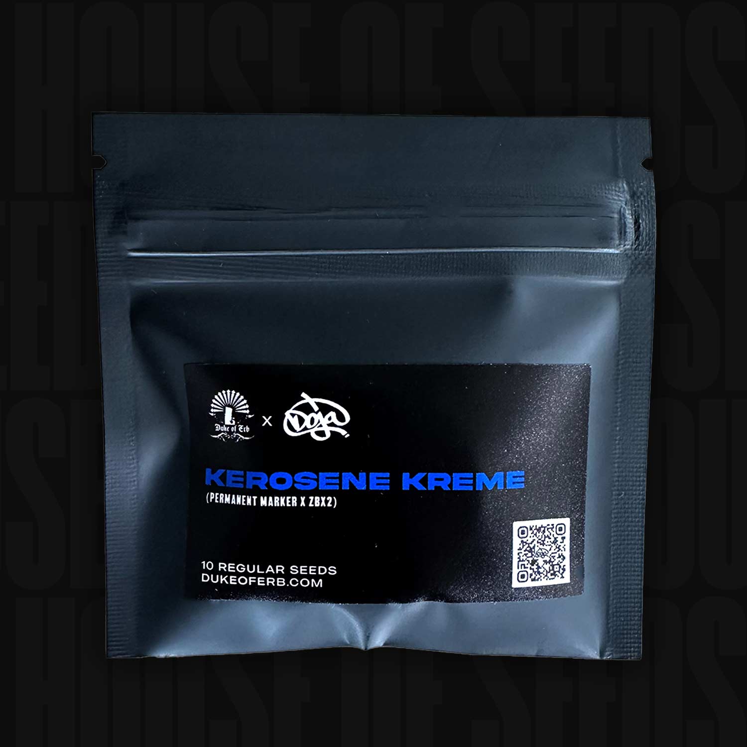 Schwarzer wiederverschließbarer Beutel mit der Aufschrift Kerosene Kreme von Doja, mit Logos und einem QR-Code auf der Vorderseite.