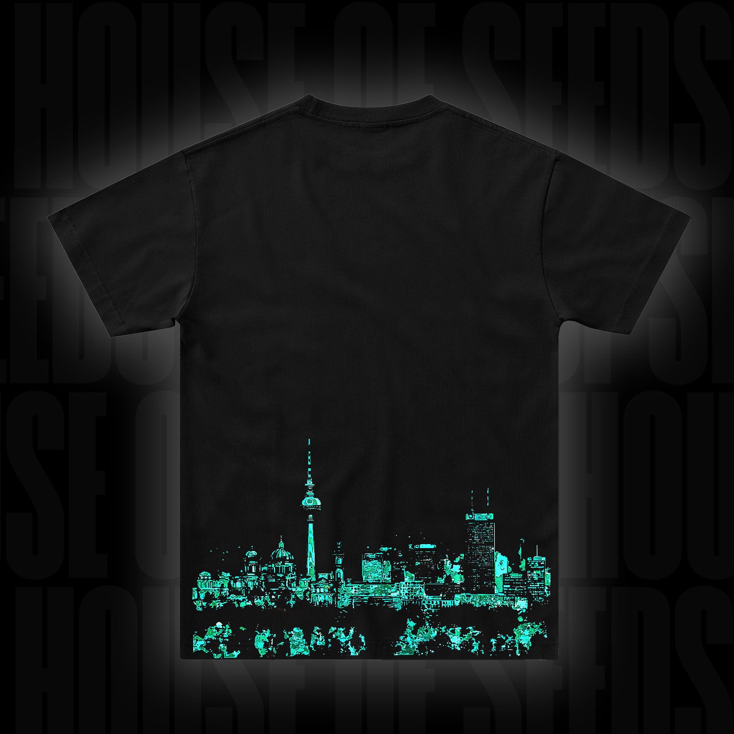 Das Doja T-Shirt Berlin Green von Doja zeigt eine leuchtend blaugrüne Stadtsilhouette auf dem unteren Rücken.